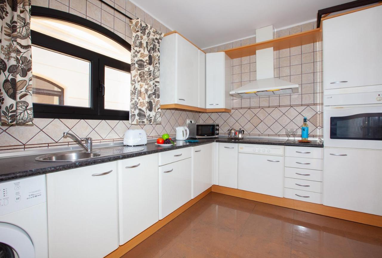 Riviera Park, Central 2 Bed Apartment Puerto del Carmen  Exteriör bild
